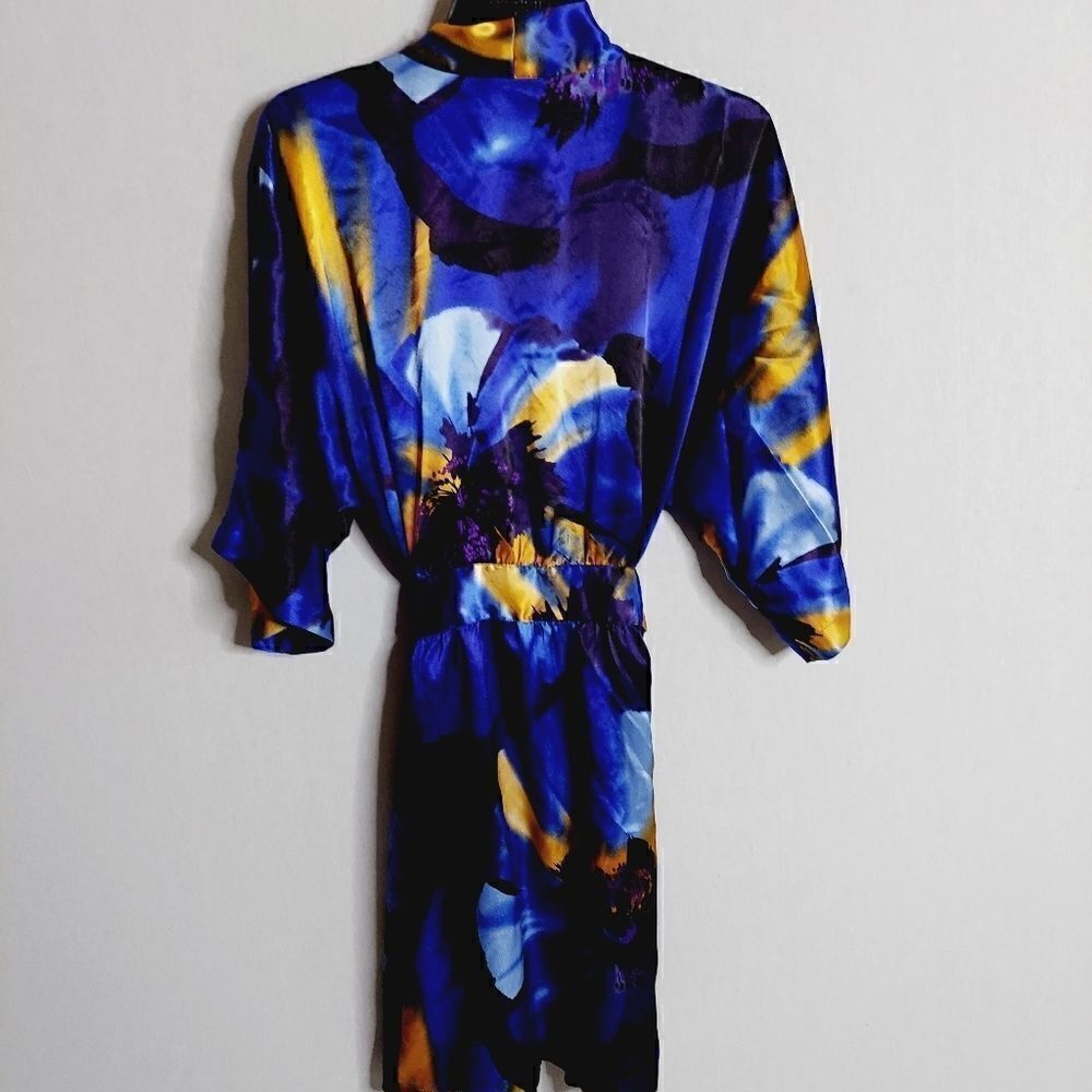 ‎Morgan Taylor Intimates robe - Picture 9 of 12